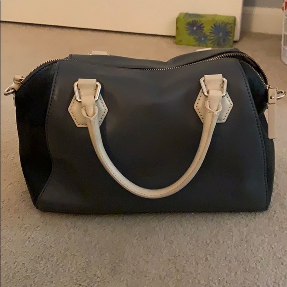 Kate Spade Purse - Picture 2 of 6